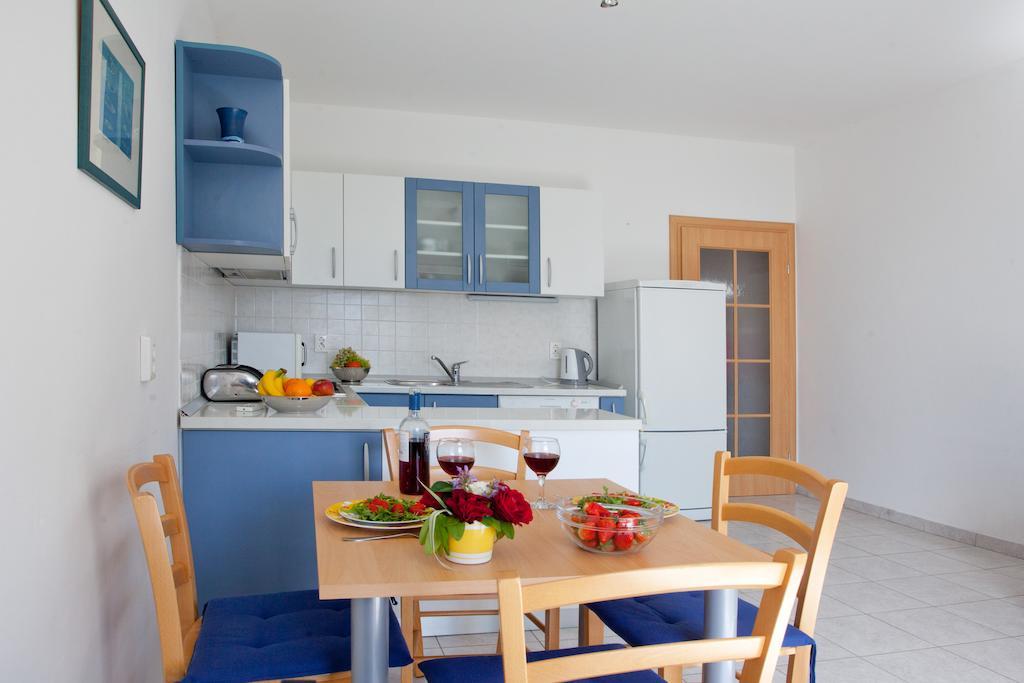 Apartment Firule Sandy Beach สปลิท ภายนอก รูปภาพ